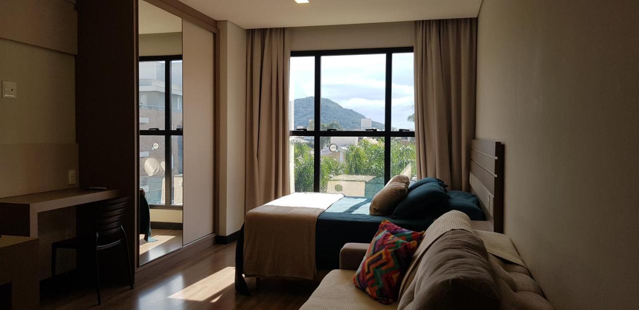Com Piscina Ingleses 204 Apartamento *
