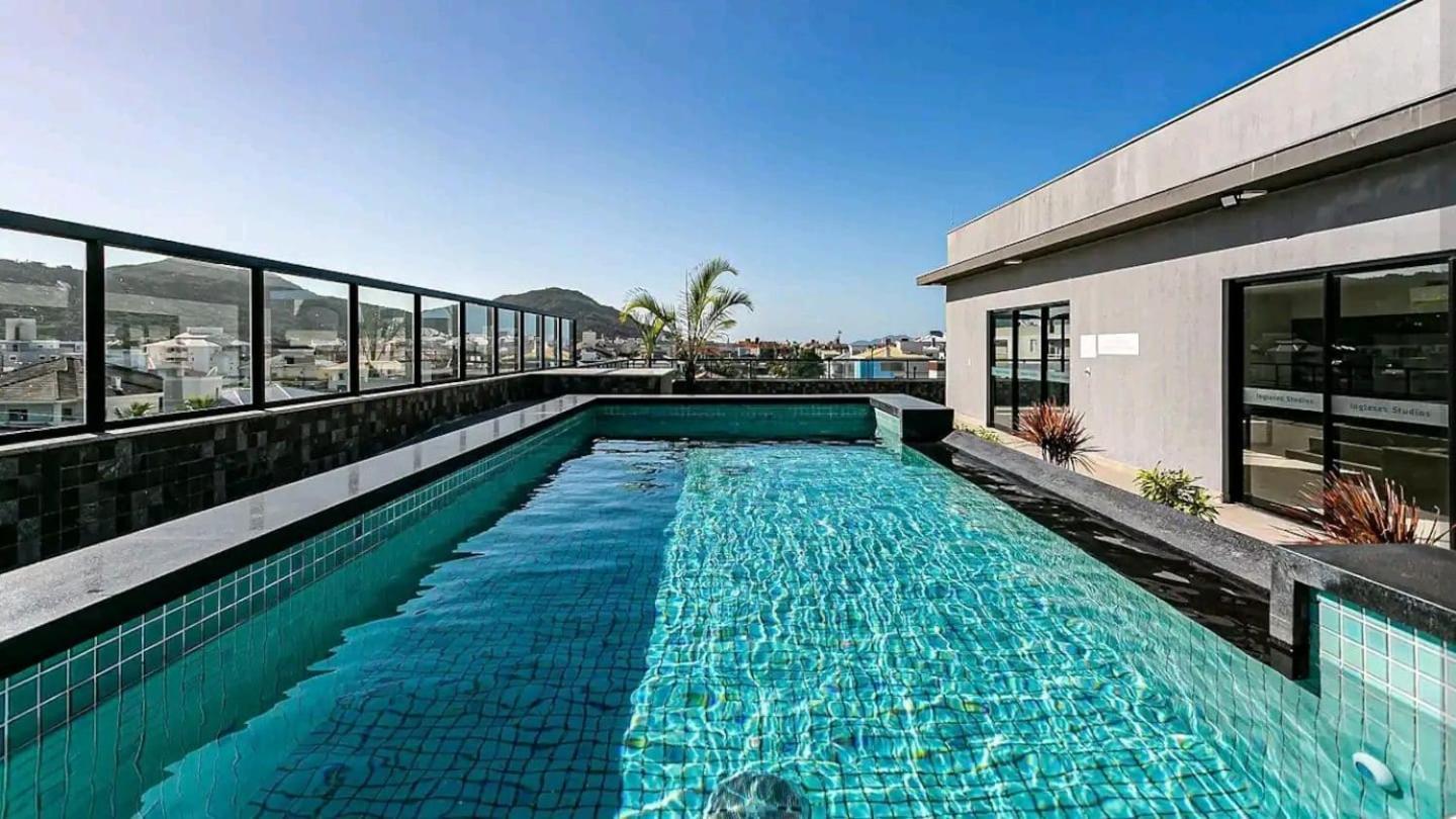 Com Piscina Ingleses 204 Apartamento